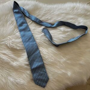 J. McLaughlin mens tie dolphin print